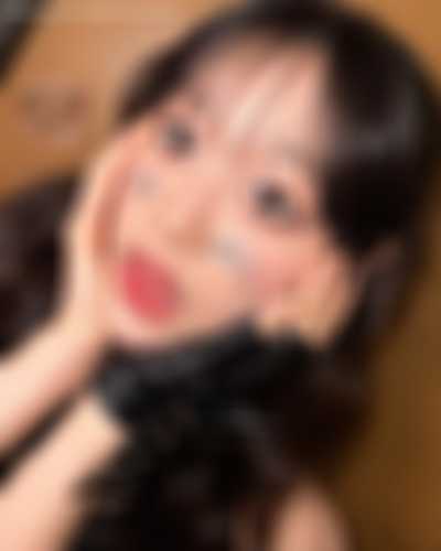 Chuu - cum on face