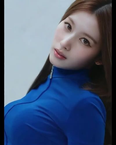 Sana - shows tits