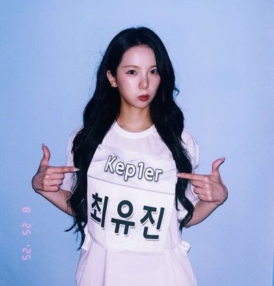Yujin - shows tits