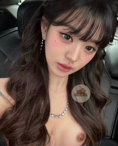 Wonyoung - naked