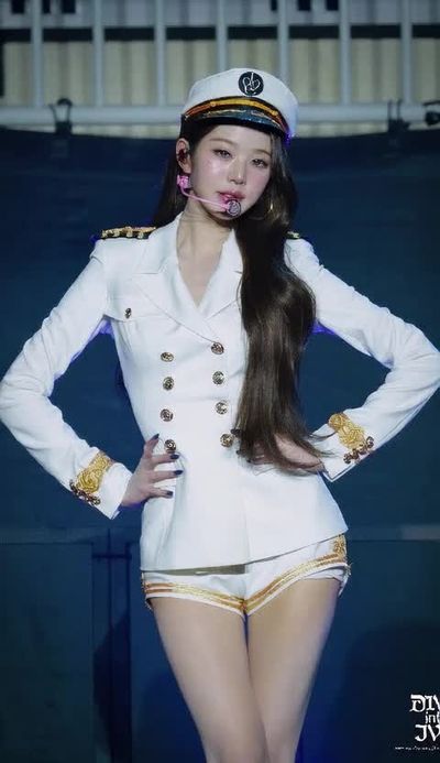 Wonyoung - nude