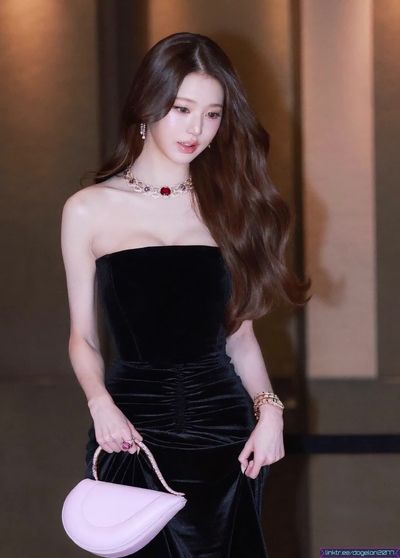 Wonyoung - interracial